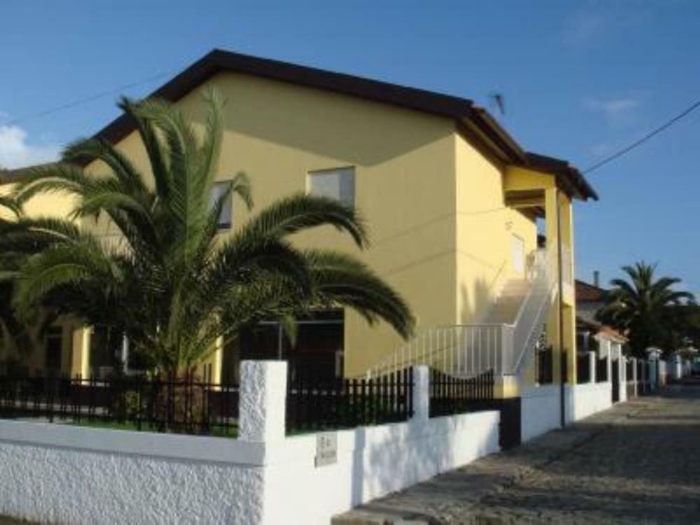 Vivenda Atlantico Hotel Vila Praia de Ancora Exterior photo